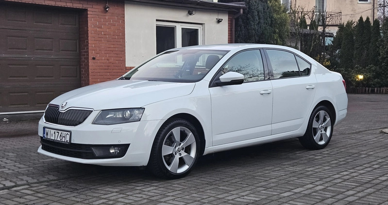 Skoda Octavia cena 42500 przebieg: 280000, rok produkcji 2016 z Warszawa małe 121